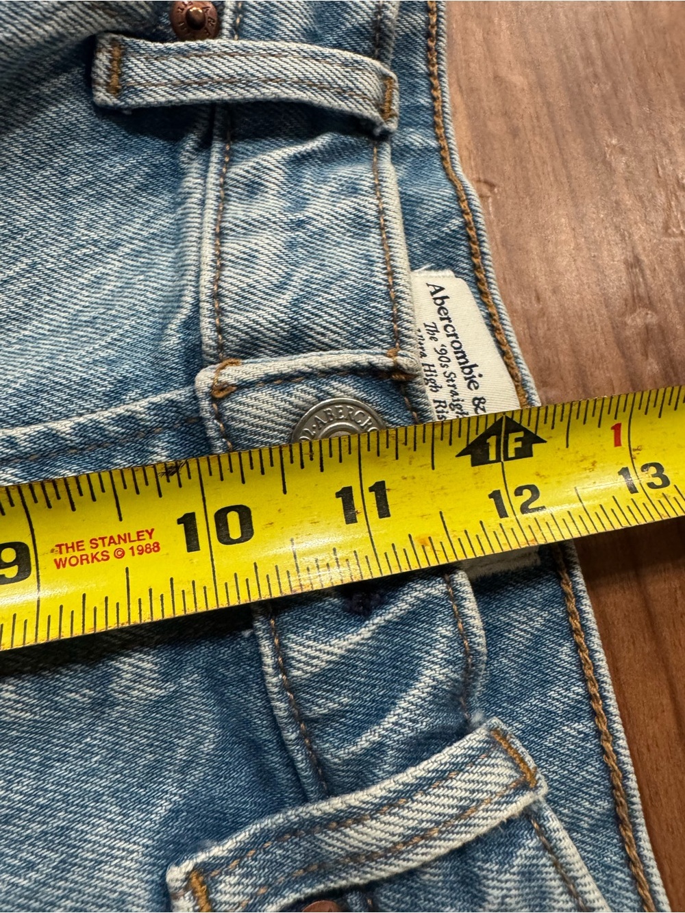Abercrombie & Fitch Curve Love Ultra HighRise 90s Straight Jeans Light Womens 27 - Picture 6 of 8